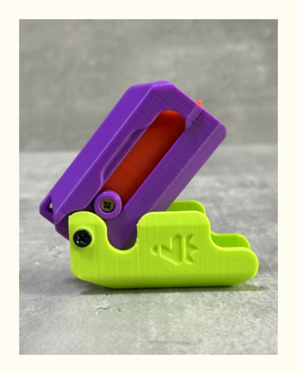 3D Printed Gravity Knife