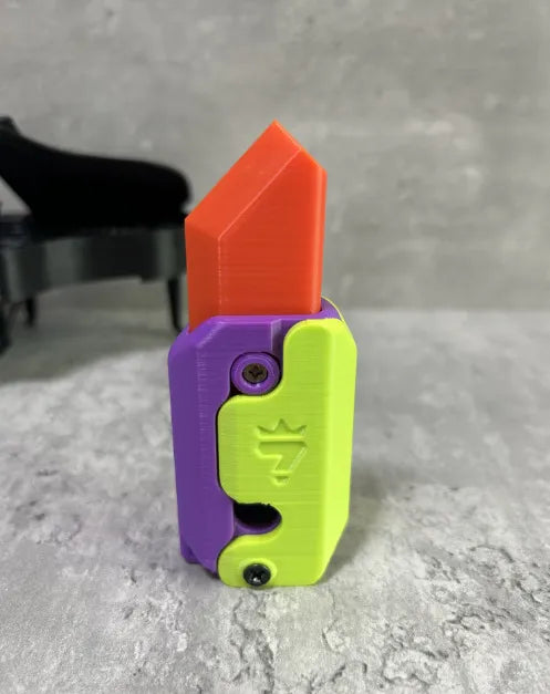 3D Printed Gravity Knife